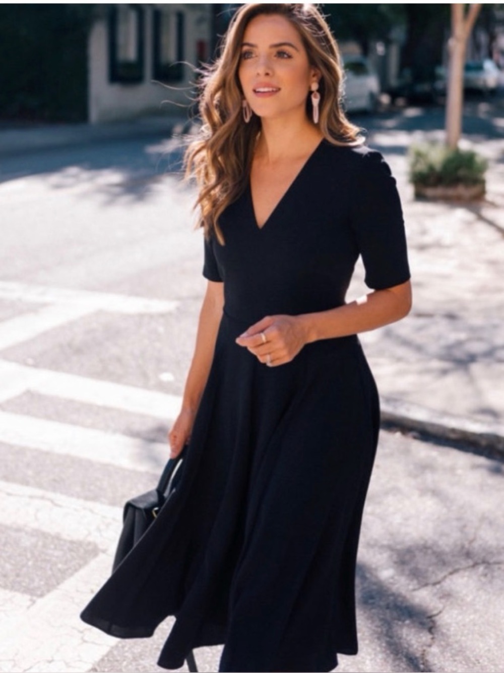 Gal Meets Glam Black Midi A-Line V-Neck Dress